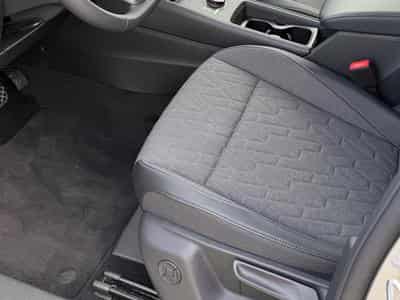 VW Tiguan 1.5 Life eTSI DSG7 (2025) - Photo 4