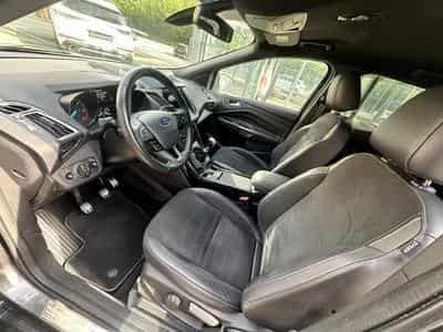 Ford Kuga 2.0 TDCi 150ch 2WD ST Line (2017) - Photo 12