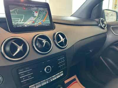 Mercedes B 200 Style (2018) - Photo 9