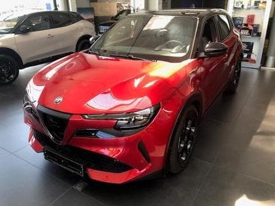 Alfa-Romeo Junior SPECIALE 1,2 essence-ehybrid 145 cv (2025) - Photo 1