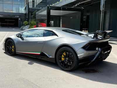 Lamborghini Huracán performante (2018) - Photo 3