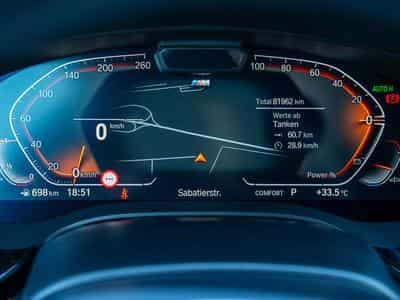 BMW 540 540i xDrive M Sport Individual (2020) - Photo 10