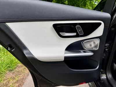 Mercedes C 220 C 220d AMG Avantgarde LED+Night+Ka+Keyl. (2022) - Foto 11