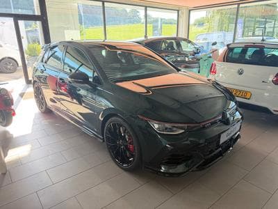 VW Golf VIII GTI 50 Years 2.0 TSI DSG 7 (2026) - Foto 1