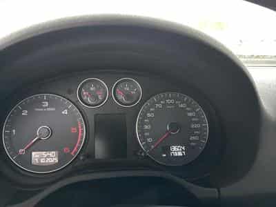 Audi A3 2.0 Tdi (2011) - Photo 8