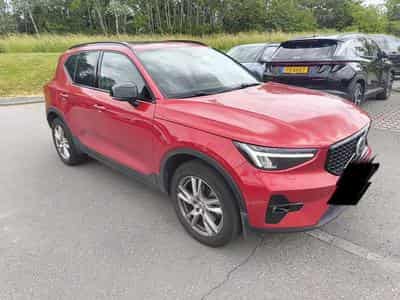Volvo XC40 B3 (2024) - Photo 1