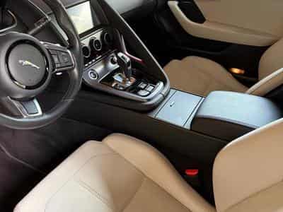 Jaguar F-Type Coupé P300 / Meridian / Pano / 19" (2021) - Photo 12