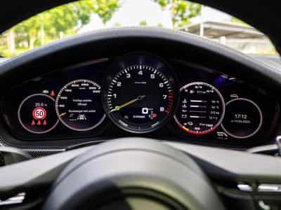 Porsche Panamera 4S E-Hybrid (2022) - Photo 7