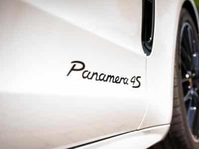 Porsche Panamera 4S E-Hybrid (2022) - Photo 12