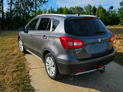 Suzuki SX4 S-Cross GL+ (2017) - Photo 3