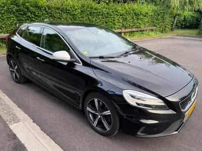 Volvo V40 Sport Edition D3 Geartronic R-Design (2019) - Foto 1