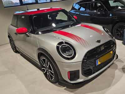 Mini Cooper John Cooper Works (2025) - Photo 1