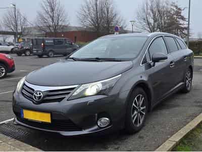 Toyota Avensis (2013) - Photo 1