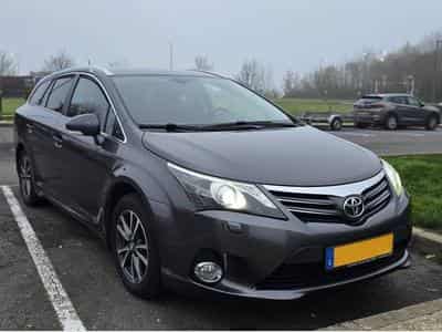 Toyota Avensis (2013) - Photo 2
