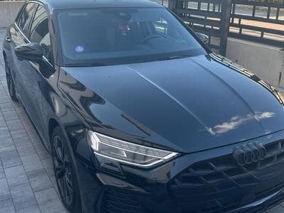Audi A3 S-line (2024) - Photo 1
