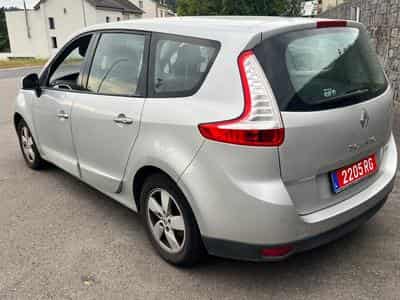 Renault Grand Scenic 1.5 dci 110 (2010) - Foto 1