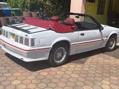 Ford Mustang cabriolet GT (1988) - Photo 1