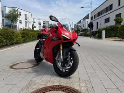 Ducati Panigale V4S (2023) - Foto 1