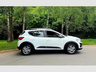 Dacia Sandero Stepway Tce 110 (2023) - Photo 2