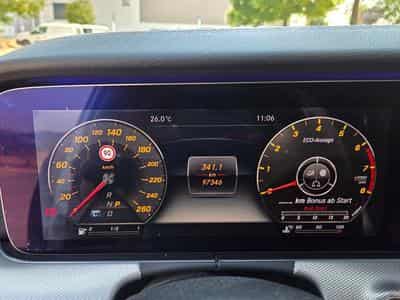 Mercedes E 200 amg sportpaket line (2016) - Photo 4