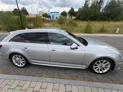 Audi A4 S-Line (2019) - Photo 4