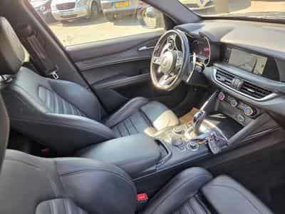 Alfa-Romeo Stelvio SPRINT 2.2 DIESEL 160 CV (2023) - Photo 4