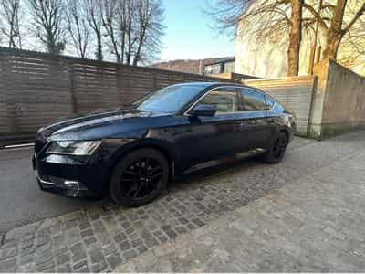 Skoda Superb (2017) - Foto 1