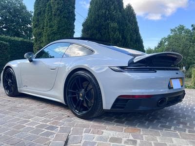 Porsche 911 992 GTS (2023) - Photo 1