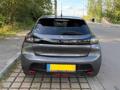 Peugeot 208 Allure Pack (2023) - Photo 11