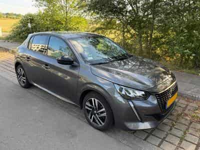 Peugeot 208 Allure Pack (2023) - Photo 14