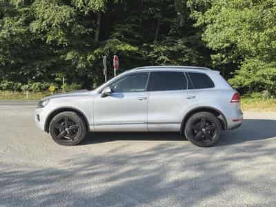 VW Touareg 3.0 V6 TDI 245 PS | Pano | Leder | 360 (2014) - Photo 4