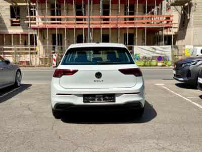 VW Golf VIII 1.0 eTSI 110 Life (2022) - Photo 5