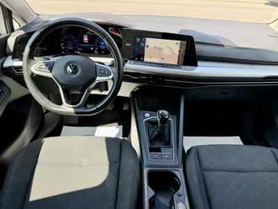 VW Golf VIII 1.0 eTSI 110 Life (2022) - Photo 8