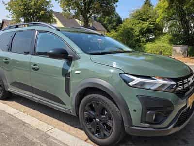 Dacia Jogger Extreme - Hybrid - 7 Seater (2003) - Photo 1