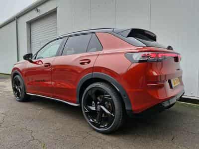 VW T-Roc R-Line Black Style 1.5 TSI 150PS (2025) - Photo 2