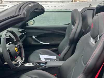 Ferrari 296 GTS (2025) - Foto 6