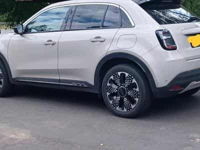 Fiat 600 E La Prima (2025) - Photo 3