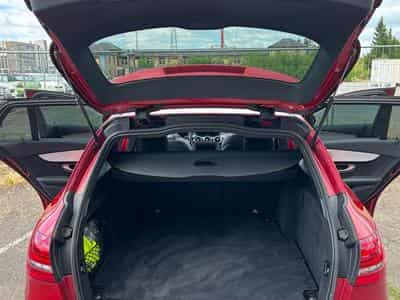 Mercedes C 200 EQ (2019) - Photo 8