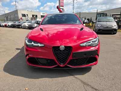 Alfa-Romeo Giulia QUADRIFOGLIO 2.9 V6 BI-TURBO 520 AT8 (2024) - Photo 2