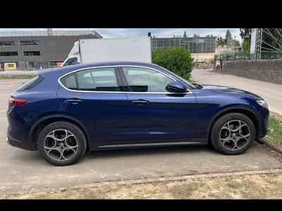 Alfa-Romeo Stelvio 2.2 jrd super 210 (2017) - Photo 1