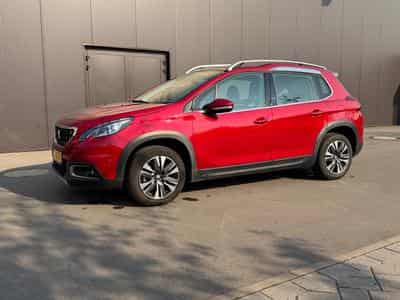 Peugeot 2008 PureTech Allure 110 (2018) - Photo 1