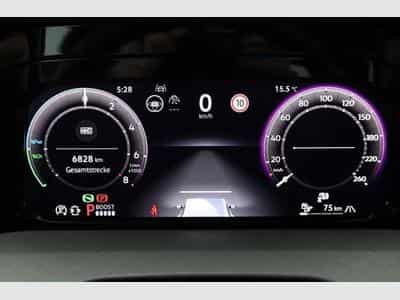 VW Golf VIII 1.5 eHybrid Life DSG NAV/LED/RFK/ACC/18'' (2025) - Photo 11