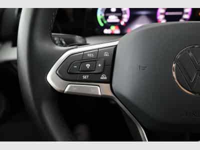 VW Golf VIII 1.5 eHybrid Life DSG NAV/LED/RFK/ACC/18'' (2025) - Photo 12