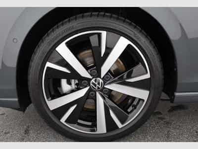 VW Golf VIII 1.5 eHybrid Life DSG NAV/LED/RFK/ACC/18'' (2025) - Photo 6