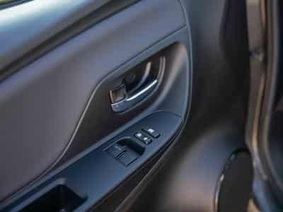 Toyota Yaris 1.5 Hybride e-CVT - Y20 Edition (2019) - Photo 11