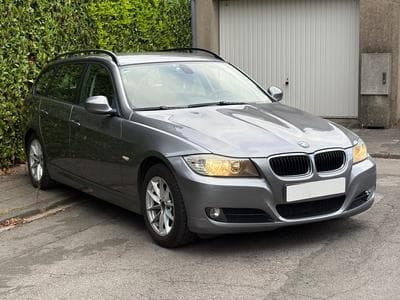 BMW 318 Serie 3 E91 Touring (2011) - Photo 1