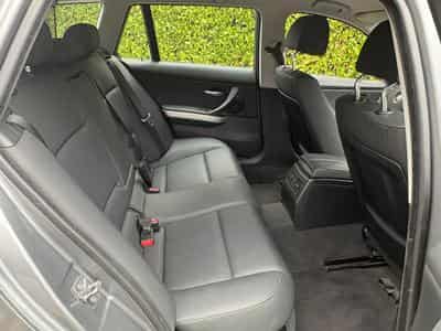 BMW 318 Serie 3 E91 Touring (2011) - Foto 13