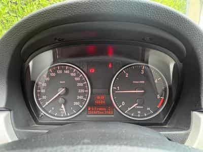 BMW 318 Serie 3 E91 Touring (2011) - Foto 12