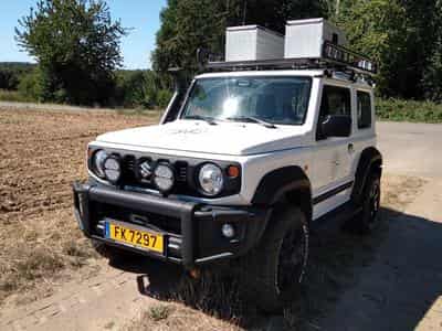 Suzuki Jimny ALLGRIP (2023) - Foto 1