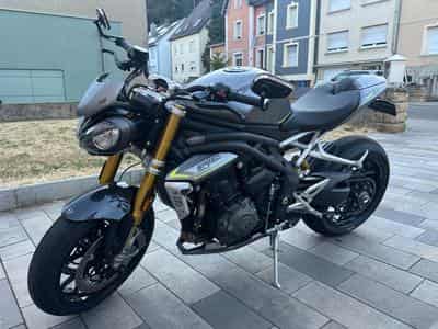Triumph Speed Triple Speed Triple 1200 RS (2021) - Photo 8